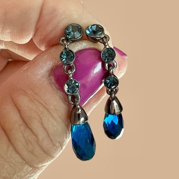 GIVENCHY Blue Crystal Dangling Earrings New on Card Gunmetal Setting - Picture 5 of 10